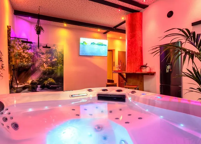 Apartament Tropical Wellness I Sauna I Whirlpool I Hot Tub I Tv I Bbq